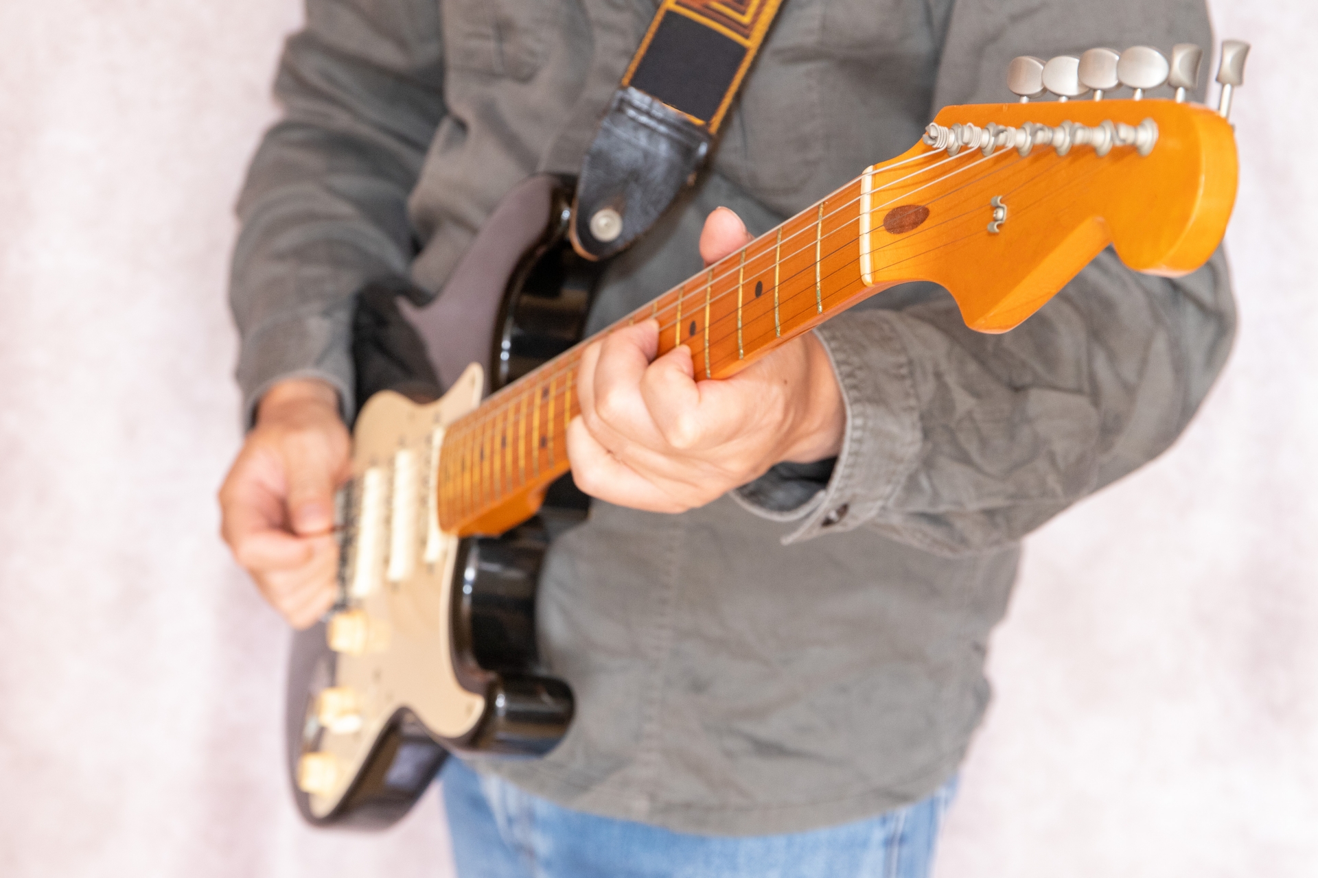 マンションでギターを弾くにはどうすればいい おすすめの防音対策 防音賃貸エンターテイメントマンション サウンドプルーフ