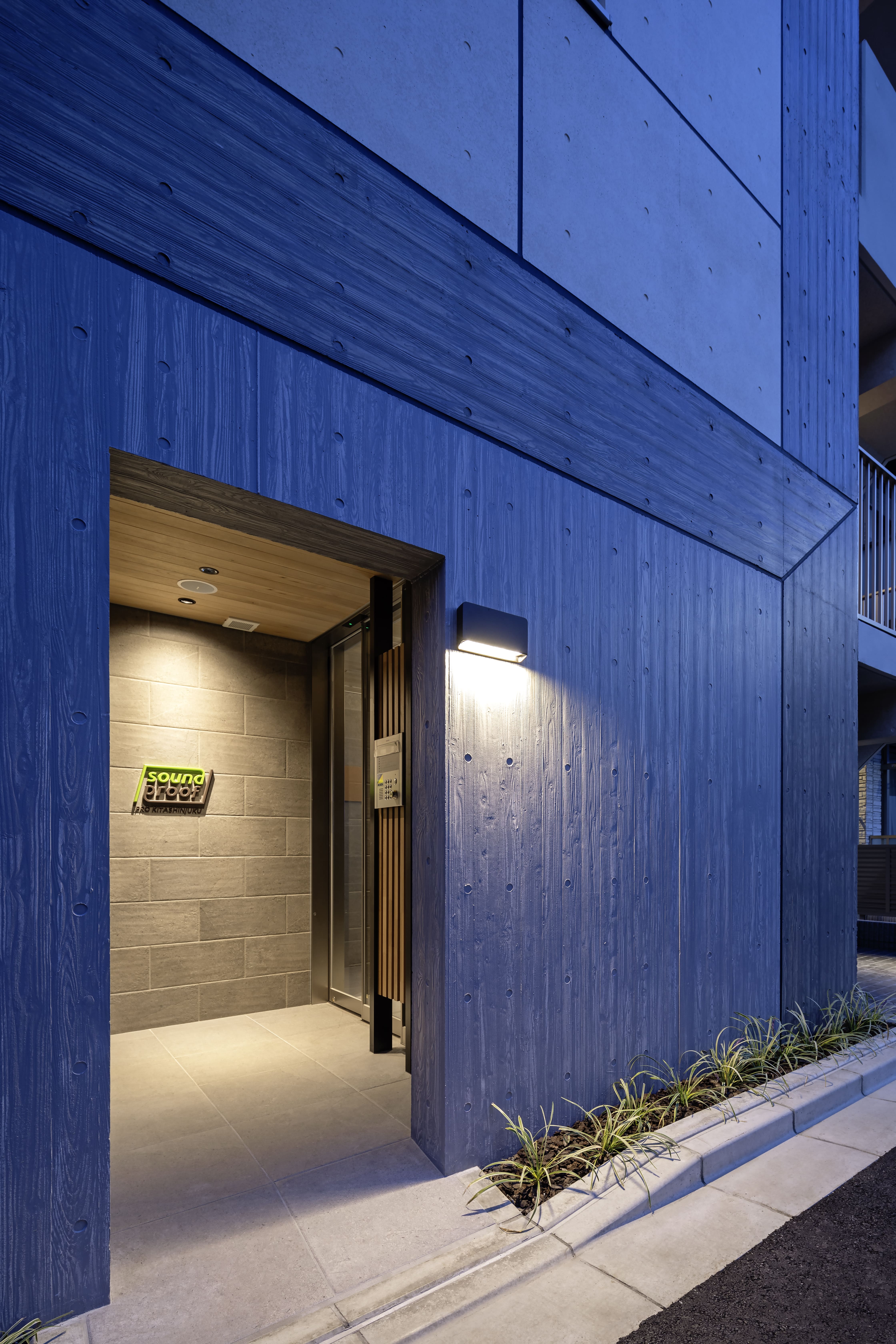 エントランス②